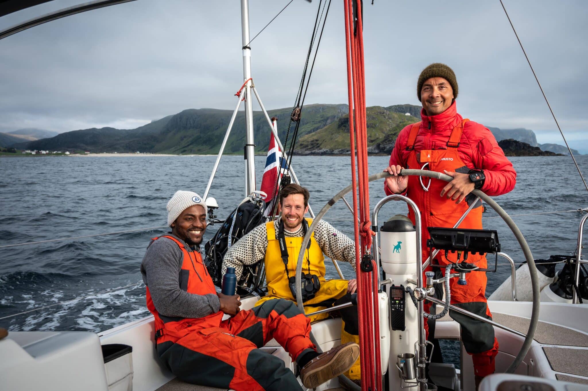 Crew of Barba boat sailing